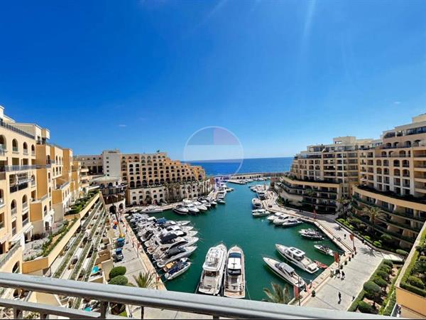 Apartment in San Ġiljan from Remax-malta.com – €3,200