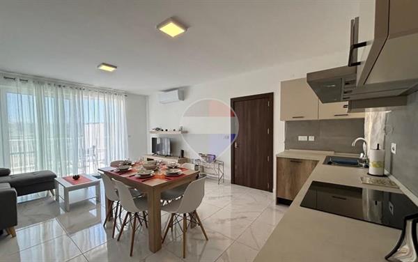 Penthouse in Iż-Żebbuġ from Remax-malta.com – €1,100
