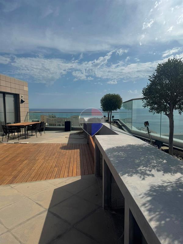 2 bedroom Penthouse for sale in St. Julian's - €3,950,000 - 335m²