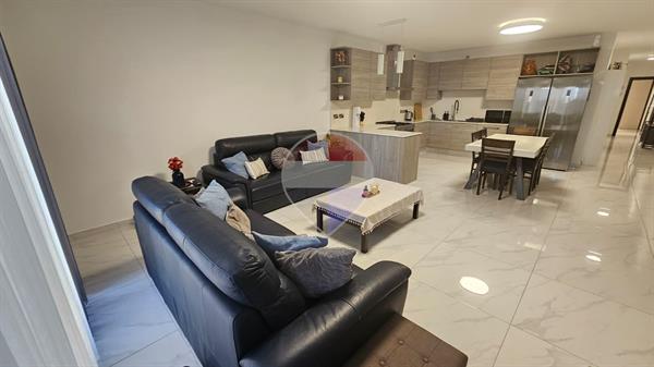 Maisonette in San Ġiljan from Remax-malta.com – €740,000