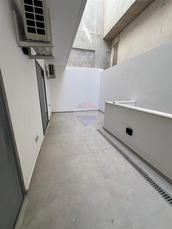 Apartment in San Ġiljan from Remax-malta.com – €2,000