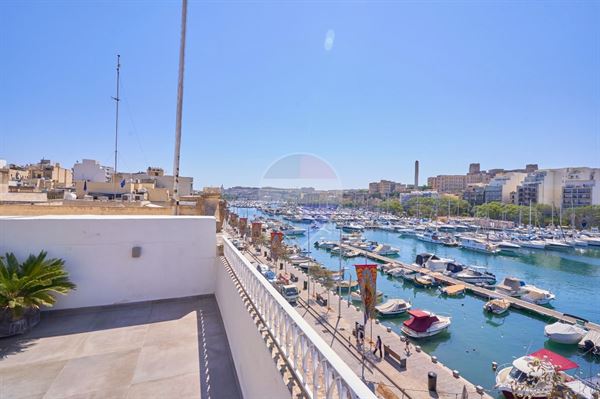 Msida Townhouse