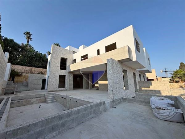 Villa (Semi Detached) in Is-Swieqi from Remax-malta.com – €3,100,000
