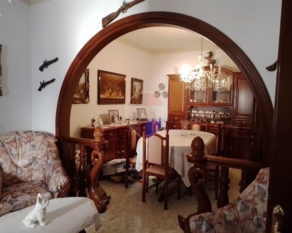 Townhouse in In-Naxxar from Remax-malta.com – €2,200