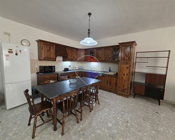 240511009-1005