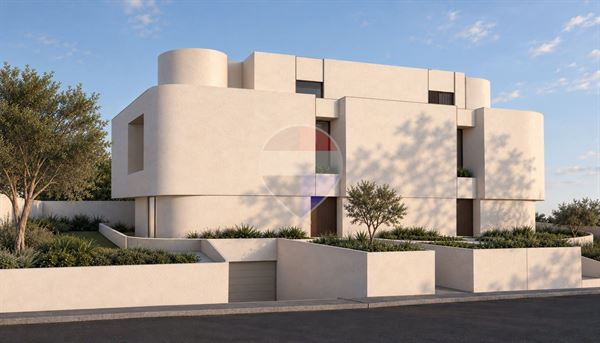 Plot in Is-Swieqi from Remax-malta.com – €3,500,000