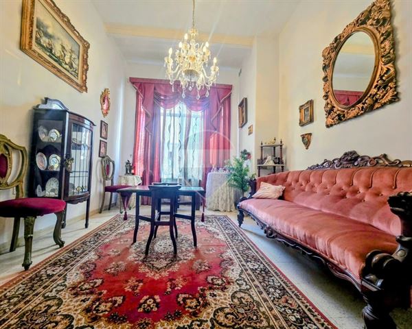 Floriana Apartment