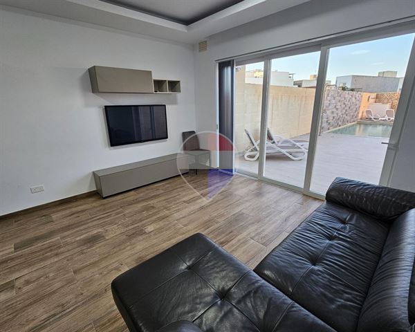 Property at Xewkija