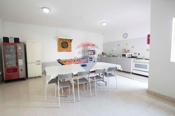 Office space to rent in Qormi