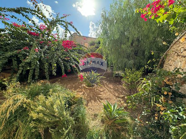 6 bedroom Farmhouse for sale in Żabbar - €1,489,000 - 593m²