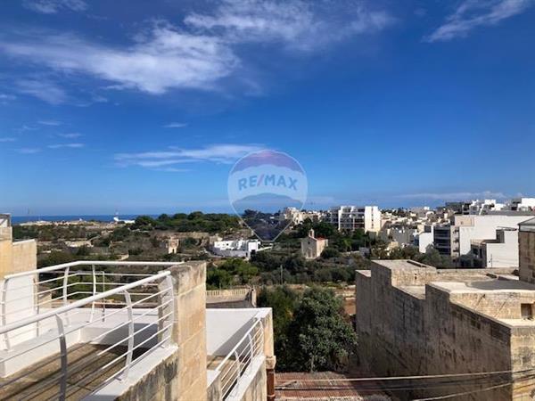 4 bedroom House of Character to rent in Għargħur - €2,300