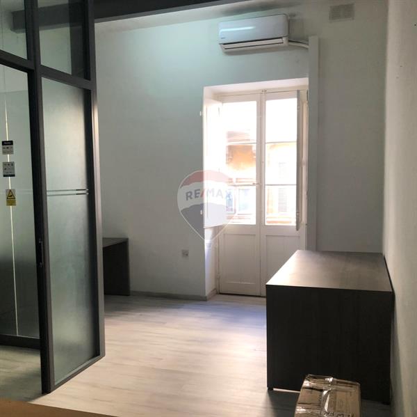 Office space to rent in Valletta