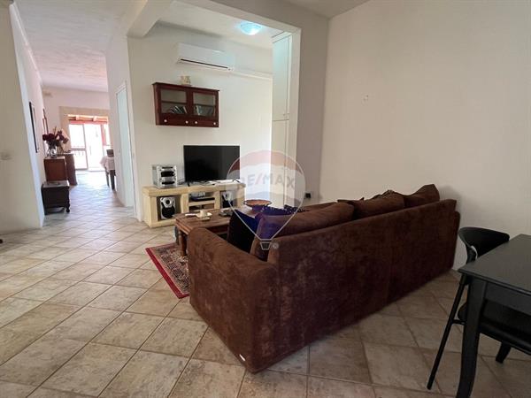 3 bedroom Penthouse to rent in Gżira - €1,850