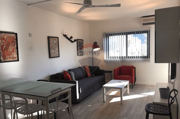 St Julian's Apartment - Image 1