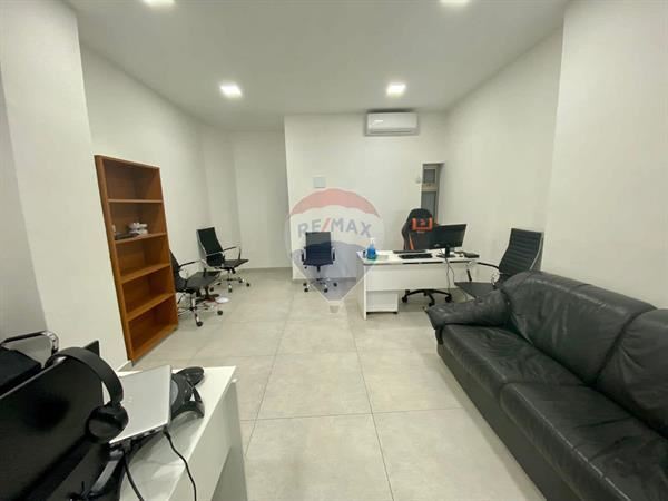 Office space to rent in Sliema