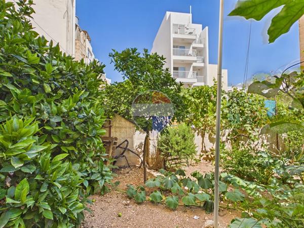 2 bedroom Maisonette for sale in Gżira - €638,000 - 200m²