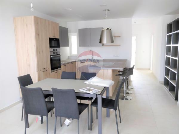 Paola Penthouse Duplex - Image 1