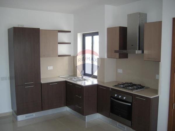 2 bedroom Penthouse to rent in Naxxar - €950