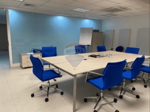 Office space to rent in Mosta