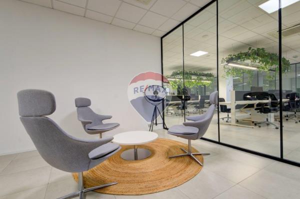 Office space to rent in Ta' l-Ibragg