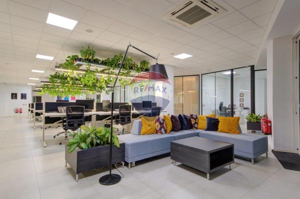 Office space to rent in Ta' l-Ibragg