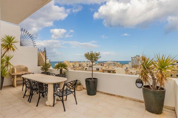 4 bedroom Penthouse for sale in Sliema - €950,000 - 262m²