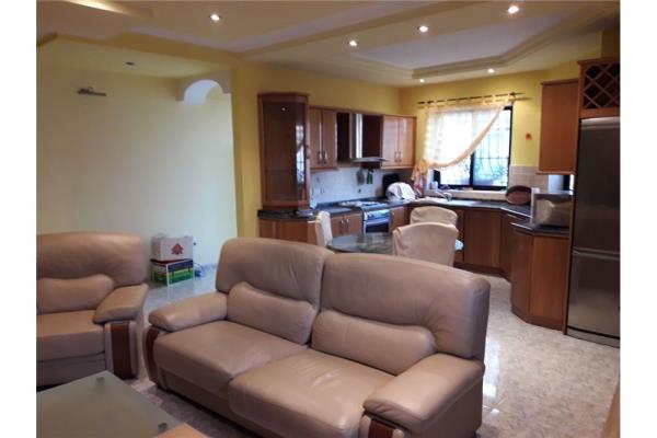 3 bedroom Maisonette to rent in Mellieħa - €1,300 - 150m²