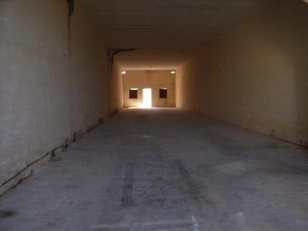 Industrial estate building to rent in Qormi