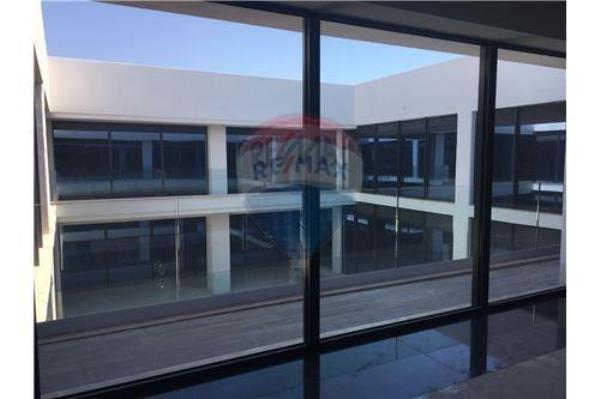 Office space to rent in Mriehel