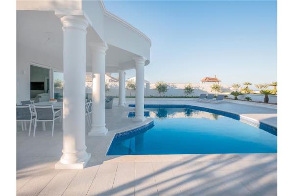 4 bedroom Villa Detached to rent in Mellieħa - €12,000 - 1000m²