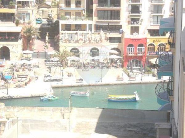 Office space to rent in St Julian's