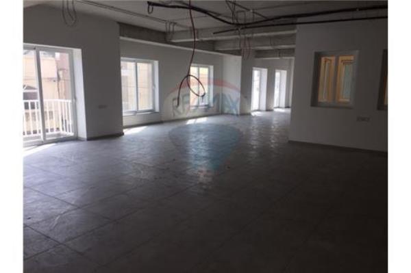 Office block to rent in Birkirkara