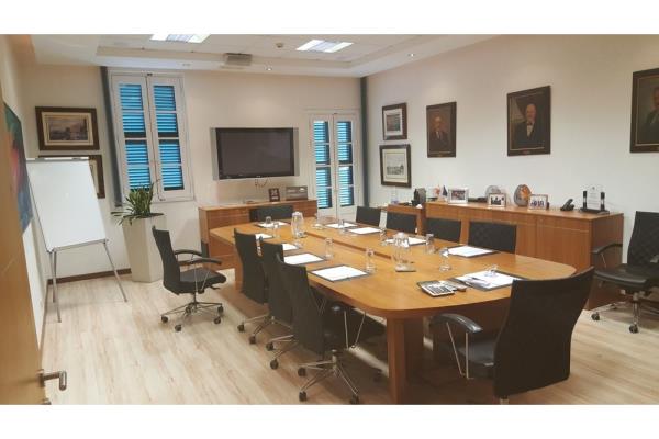Office block to rent in Marsa