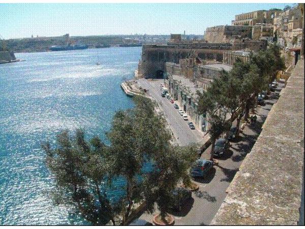 Office space to rent in Valletta