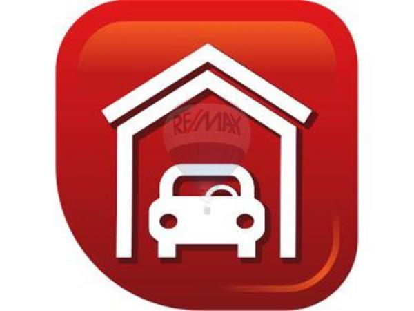 Garage to rent in Marsascala