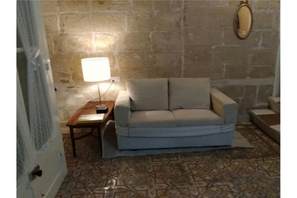 Office space to rent in Zebbug