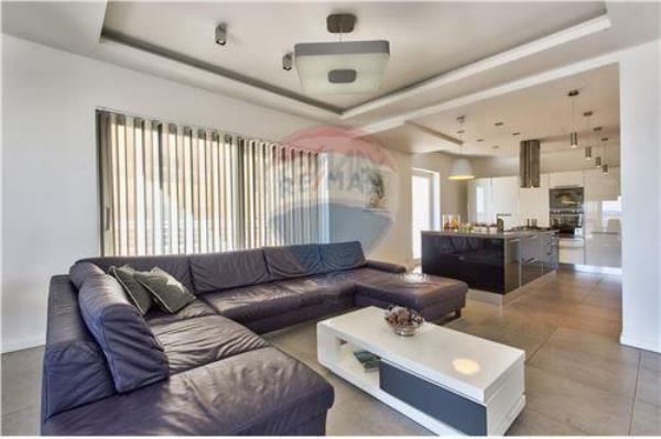 Sliema Apartment - Image 1