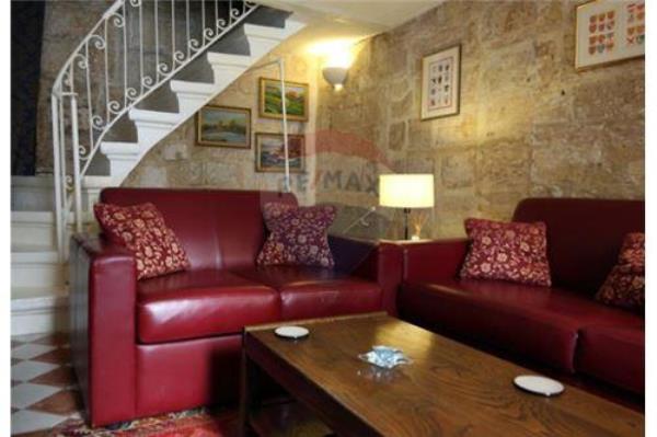 Valletta Apartment - Image 1