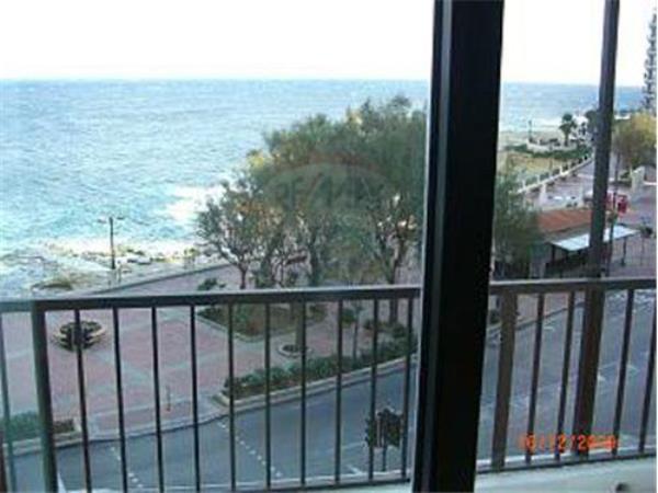 Office space to rent in Sliema