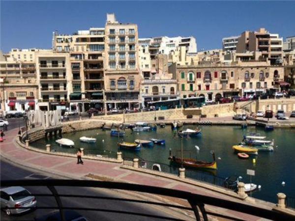Office space to rent in St Julian's