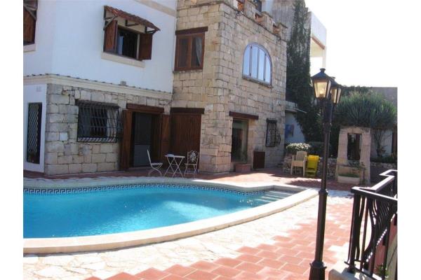 Madliena Villa Semi-detached - Image 1