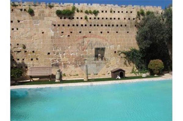 Qormi Palazzo - Image 1