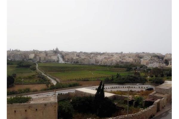 Mtarfa Penthouse - Image 1