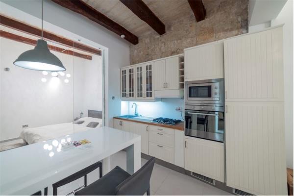 Valletta Apartment - Image 1