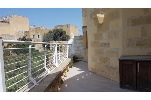 Ejendom i Kerċem