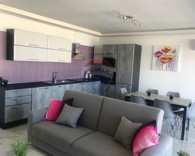 Apartment in Pembroke - More