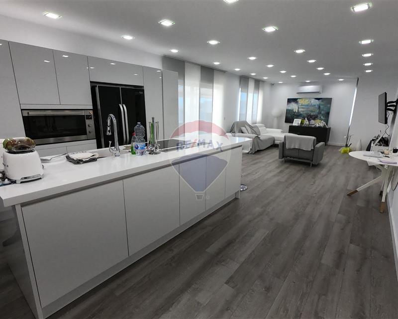 Penthouse - For Sale, San Gwann