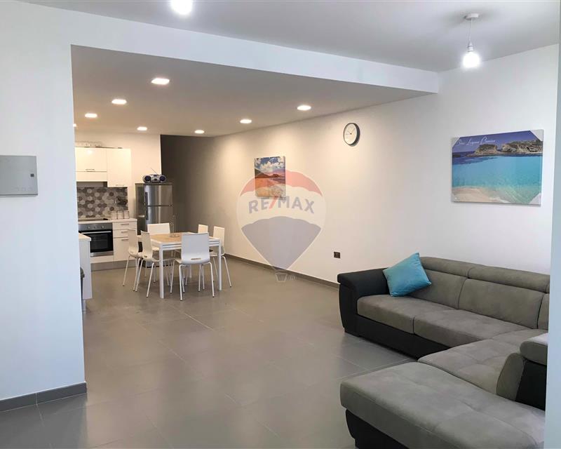 Maisonette - For Rent, Zurrieq
