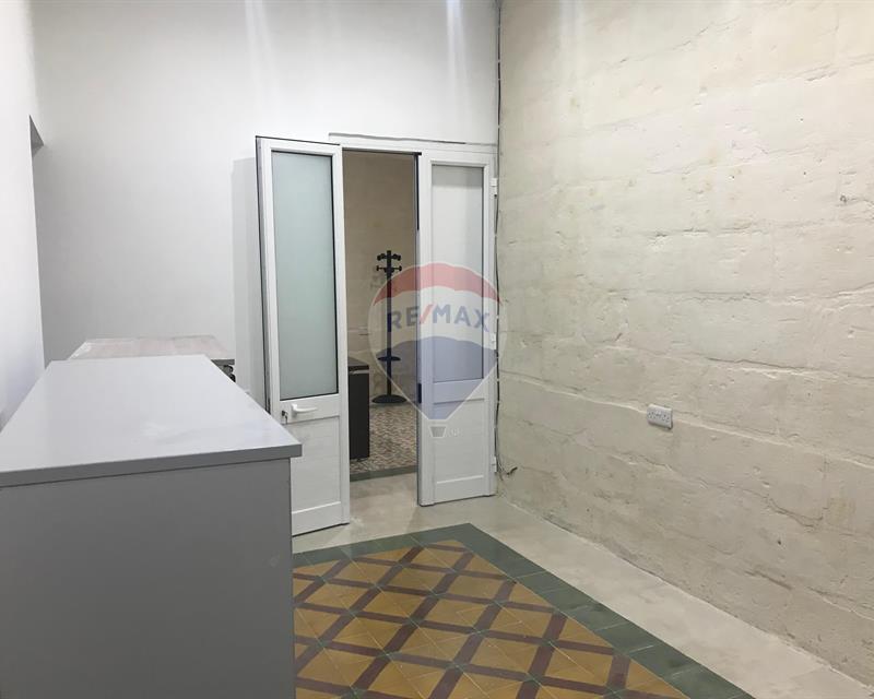 Office Space - For Rent - Veduta 5
