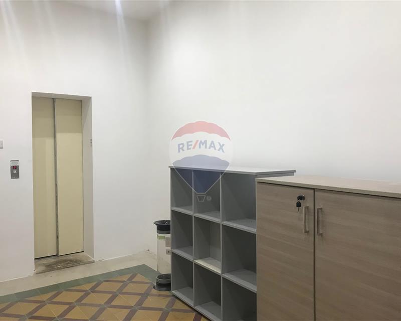 Office Space - For Rent - Veduta 4